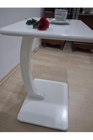 Ufo C 90639 Dikdörtgen Sehpa Mdf Parlak Beyaz Koltuk Altı Tekerlekli El Yapım Beyaz