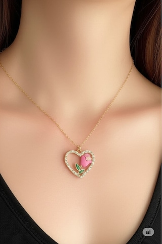 Çelik Zincirli Gold Renk Zirkon Taşlı Kalp İçinde Pembe Gül Tasarımlı Kolye Çok Renkli
