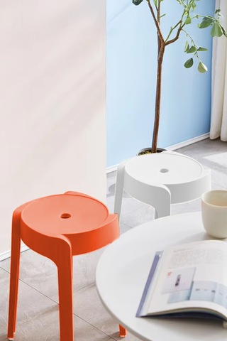 Kaymaz Ayaklı İçiçe Geçebilen Plastik Tabure 4adet Turuncu-beyaz