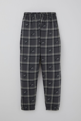 Breeze Erkek Çocuk Pijama Takımı Dinozor Krallığı Ekose Desenli 4-8 Yaş, Gri Gri