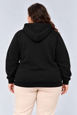 Moda Kadın Battal Büyük Beden Üç İplik İçi Şardonlu Kapüşonlu Kanguru Cepli Kışlık Sweatshirt - Siyah Çok Renkli