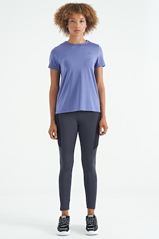 Tommy Life Eflatun Sırt Yırtmaç Detaylı O Yaka Kısa Kollu Standart Kalıp Kadın T-shirt - 97267 Eflatun