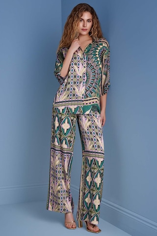 Gömlek Yaka Çok Renkli Desenli Gömlek Çok Renkli