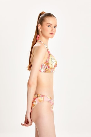Too Salty Swimwear Kadın Renkli Şal Desen Toparlayıcı Boyundan Bağlı Klasik Bel Bikini Takımı 24s108st Renkli