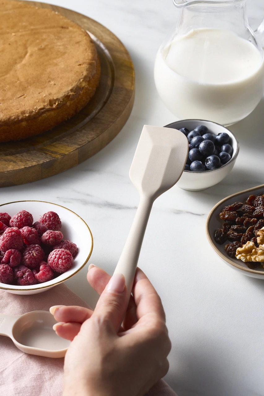 Karaca Ekin Silikon Spatula Krem