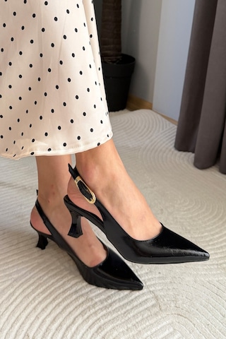 Preshley Kadın Flow Bej Rugan Sivri Burunlu Kısa 5 Cm Topuklu Rahat Şık Arkası Acık Stiletto Ayakkabı Siyah
