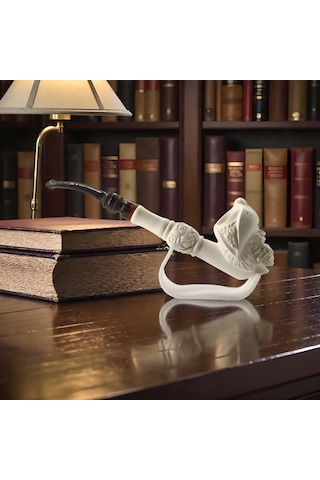 El Oyması Lületaşı Korsan Figürlü Uzun Pipo Kuru Kafa Kabartmalı, Akrilik Ağızlıklı Meerschaum