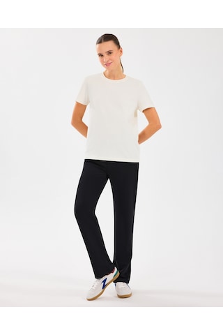 Skechers W Essential Crewneck T-shirt Kadın Off White Tshirt S2510029-102 Beyaz