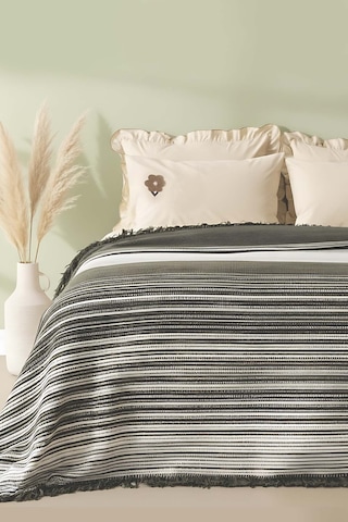 Veloura Haki Çift Kişilik Püsküllü Battaniye Çok Renkli