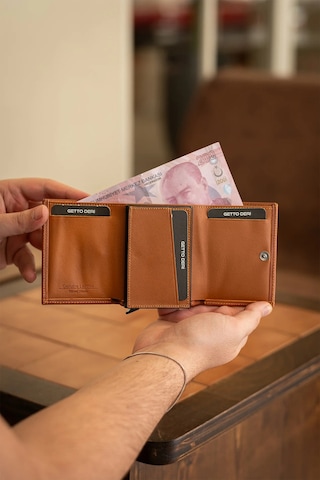 Getto Deri Prag Kişiye Özel İsim Baskılı Mekanizmalı Hakiki Deri Cüzdan Prada Taba
