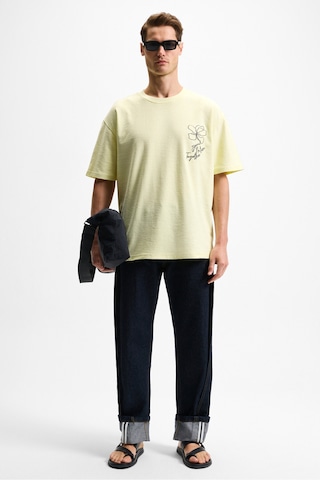 Grimelange OURFLOW Erkek Nakış Detaylı %100 Organik Pamuk Bisiklet Yaka Kısa Kollu Oversize Sarı T-Shirt
