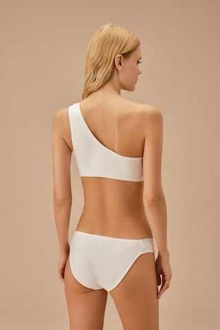 Suwen Tek Omuz Aksesuarlı Bralet Bikini Üst Sb24365101 Beyaz