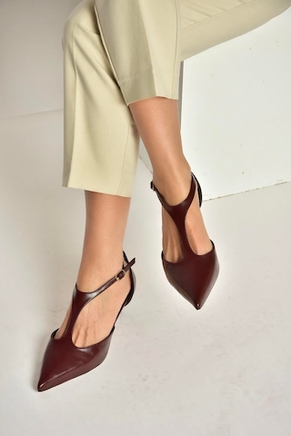 Fox Shoes Y480569960 Bordo Rustik Mini İnce Topuklu Sivri Burun Kadın Ayakkabı Bordo