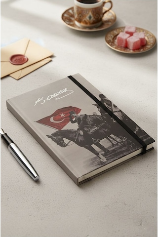 Atatürk Tarihsiz Ajanda Kuşe Kapak Gri 1 Adet Atatürk Modalist Çizgili Defter Lastikli 14x20 Cm Günlük Planlayıcı