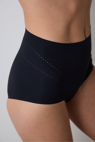 Penti #İzbırakmaz Siyah Light Slip Korse