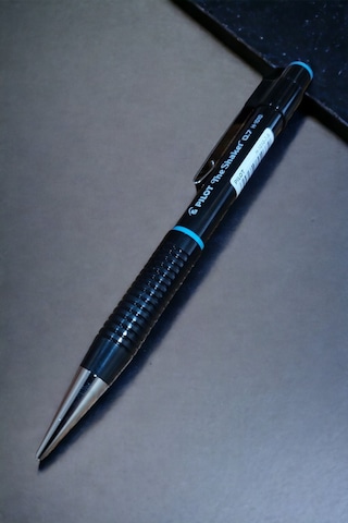 Pilot The Shaker 0.7 Mm Versatil Uçlu Kalem Yeni Üretim Sallayınca Uç Çıkaran Kalem