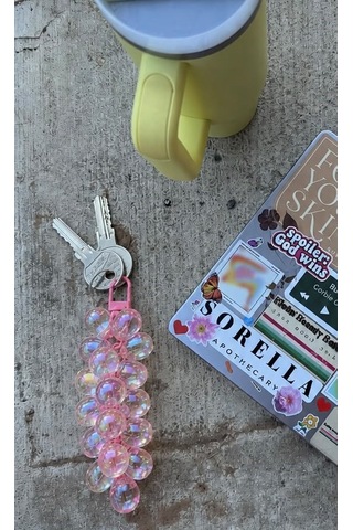 Les Petites Mains Akrilik Şeffaf Pembe Boncuk Anahtarlık