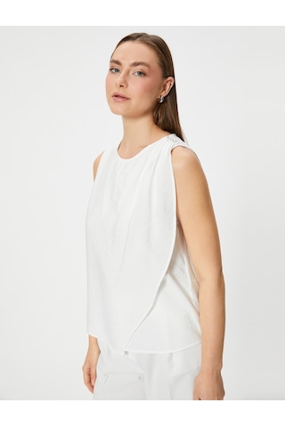Koton Kolsuz Bluz İnci Detaylı Yuvarlak Yaka Viskon Kumaş Kırık Beyaz 4sak60387uw Ekru