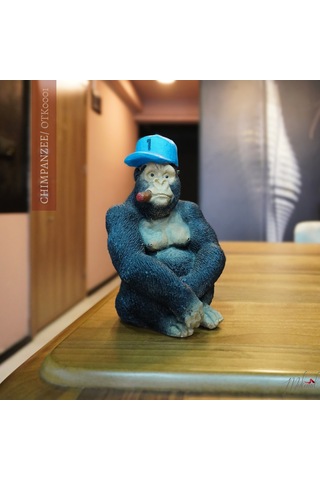 Benzersiz Şapkalı Goril Figürü El Yapımı Koleksiyonluk Sanat
