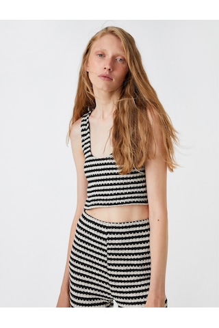 Koton Crop Top Kroşe U Yaka Siyah Desenli 2sak10579ek 2SAK10579EK9D9 Siyah