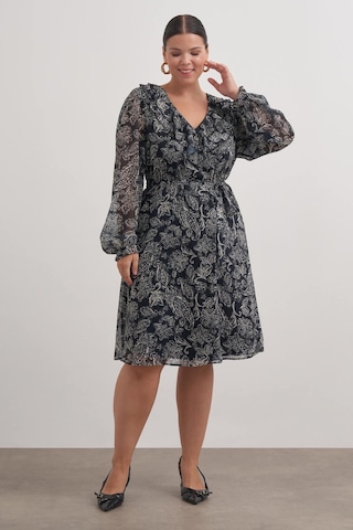 V Yaka Fırfırlı Kuşaklı Elbise-3366 Siyah