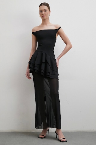 Boyun Askılı Fırfırlı Tül Elbise Siyah Siyah