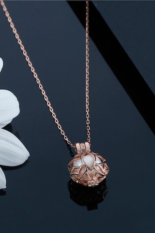 925 Ayar Gümüş Beyaz Inci Lotus Kafes Kolye