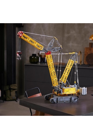LEGO® Technic Liebherr Paletli Vinç LR 13000 42146 - Araç Seven Yetişkinler için Çalışan Bir Vinç Modeli İçeren Model Yapım Seti(2883 Parça)