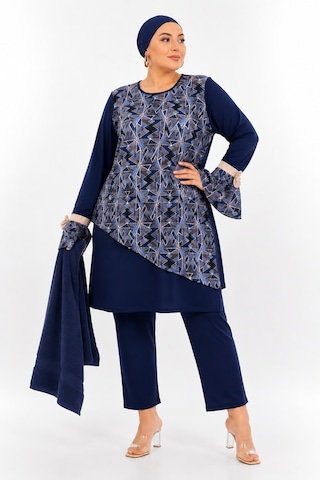 Pierre Cardin Büyük Beden Sıfır Yaka Desenli Kolları Volanlı İç Astarlı Dar Paça Çift Boneli Kadın Tesettür Mayo Lacivert