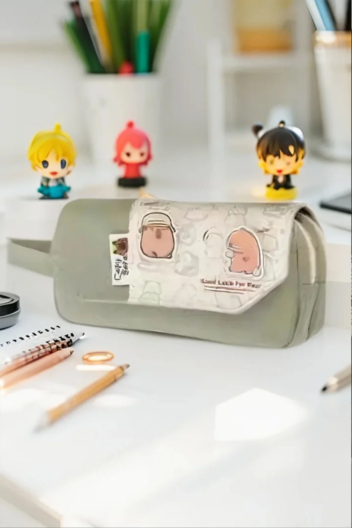 Gösterişli, Sade Capybara Kalem Kutusu Açık Yeşil