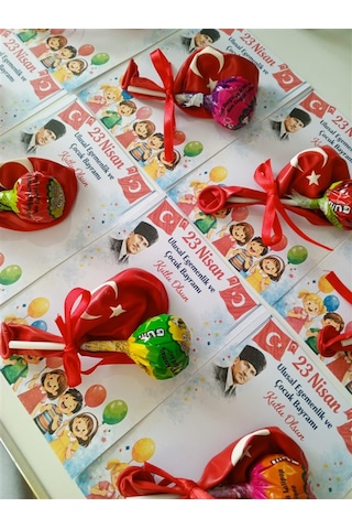 Farklı Market 23 Nisan Coşkusu Çocuk Bayramı Bayraklı Balon Ve Şekerli Hediye Seti 8 Adet