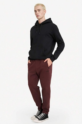 Defacto Regular Fit Beli Bağcıklı İçi Yumuşak Tüylü Paçası Lastikli Baskılı Fermuar Cepli Eşofman Altı Y5511az25aubr230 Bordo-br230