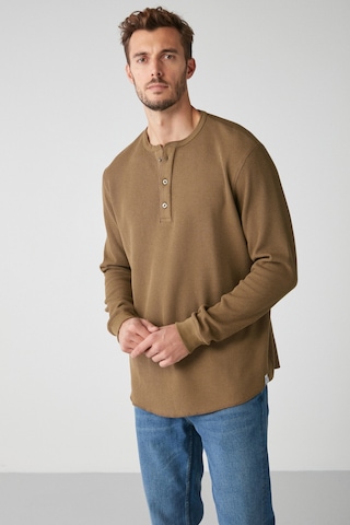 Grimelange Patrick Erkekm Triko Yakalı Waffle Özel Dokulu Kalın Kumaşlı Uzun Kol Haki T-shirt
