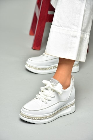 Fox Shoess602008704 Beyaz Kumaş Kalın Tabanlı Spor Ayakkabı Sneakers Beyaz