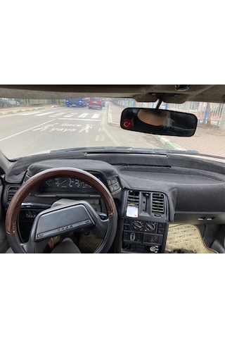 1975-2003 Modellerine Uygun Lada Vega Torpido Koruma Halısı Siyah Kenar Renk Siyah