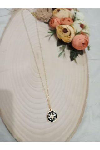 Yuvarlak Siyah Kuzey Yıldızı Kolye Siyah