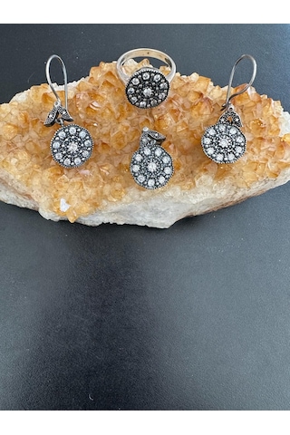 Aysesa Otantik Zirkon Taşlı Elmas Görünümlü Kadın Gümüş Set