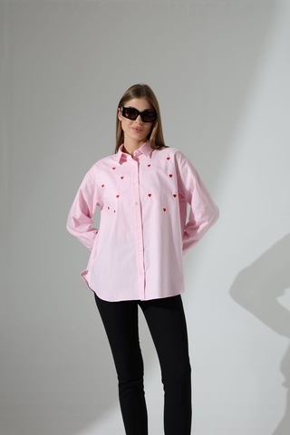 Corradeo Giyim Yeni Sezon Oversize Çizgili Poplin Kumaş Kalp Nakış Detaylı Apoletli Tasarım Gömlek Pembe