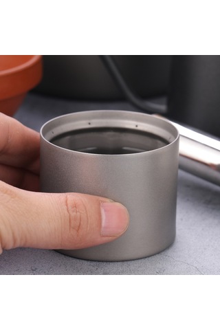 Geeksen Titanyum Alkol Ocağı 0.5mm Kalınlık, 100ml Kapasite + 5kg Taşıma Kapasiteli Çapraz Ayak Toplam Ağırlık 74.5g Çok Renkli