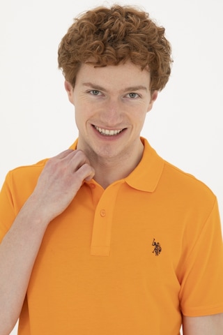 U.S. Polo Assn. Erkek Slim Fit Polo Yaka Turuncu Basic Tişört 50279573-VR051