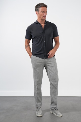 İmza Siyah İtalyan Yaka Kısa Kol Cepsiz Slim Fit Esnek Gömlek 1004260159
