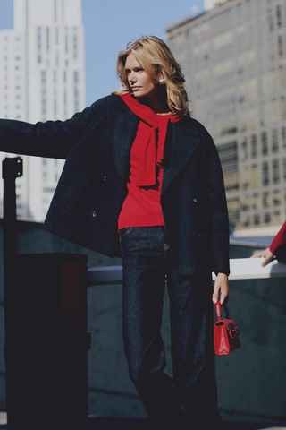 DeFacto Relax Fit Kısa Kaşe Kaban Kruvaze Yaka Düğmeli Cepli D3997AX24WNNV251 Lacivert