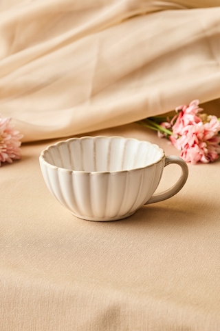 Karaca Daisy Çay Fincanı 250 Ml Krem
