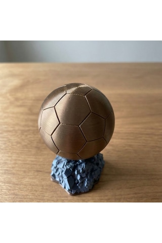 Riva Self Ballon D'or Altın Top Dünyanın En İyi Futbolcusu Ödülü Koleksiyonluk Figür - 13 Cm 16 Cm