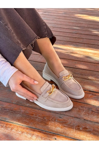 Erva'nın Butiği Bej Süet Teseri Gold Sarmal Toka Detay Kadın Loafer-6046