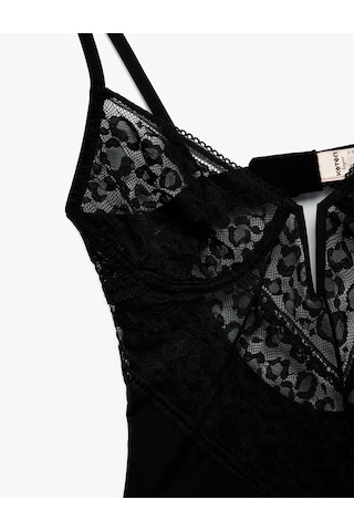 Koton V Yaka İnce Askılı Transparan Dantelli Bodysuit Siyah 6wlk00002mk Siyah