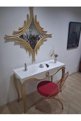 Dresuar Cnc Kabartma 90662 Model Aynalı Demir Sandalye Ayak Parlak Beyaz Gold Renk Beyaz - Gold