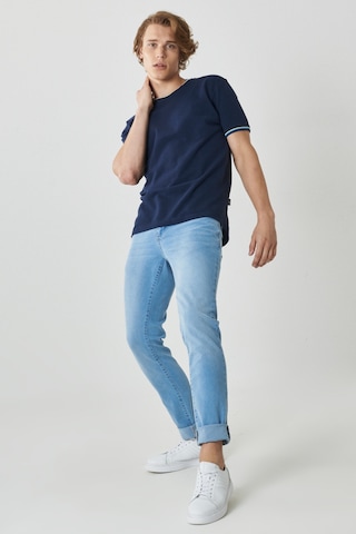AC&Co / Altınyıldız Classics Erkek BUZ MAVI Magic Slim Fit Dar Kesim Esnek Denim Jean Kot Pantolon 4A0122200077BMV38