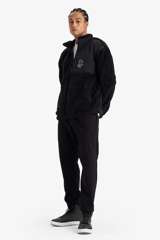 Defacto Defactofit Standart Fit Cepli Sporcu Jogger D6312ax25wnbk81 Siyah-bk81