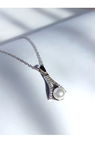 Gümüş İnci V Tasarım Işıltılı Kadın Kolye Doğum Günü Hediye